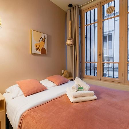 Charmant Appartement Moderne Haut Marais - 4P - Flat-Guest Paris Exteriör bild