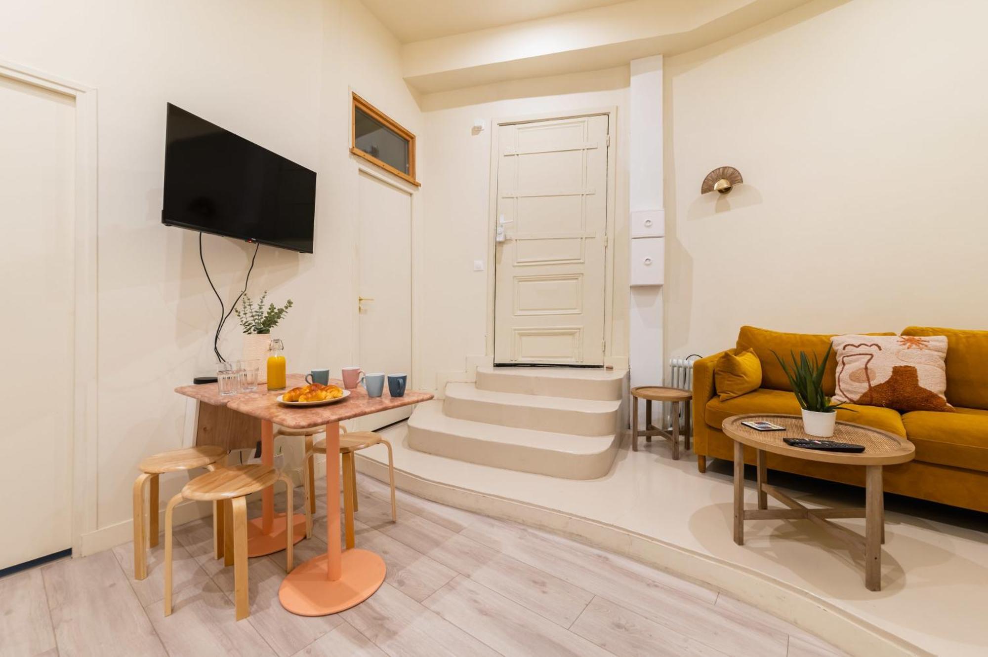 Charmant Appartement Moderne Haut Marais - 4P - Flat-Guest Paris Exteriör bild